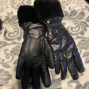 Womens UGG winter gloves